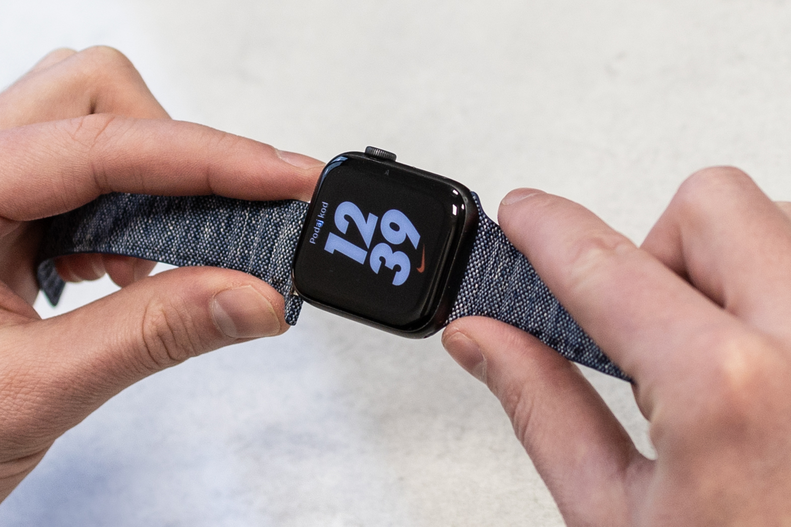 Wymiana paska w Apple Watch